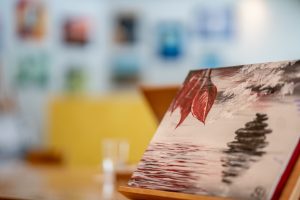 Bild mit Gallierie im Hintergrund