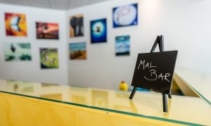 MAL-BAR - Ausstellungswand